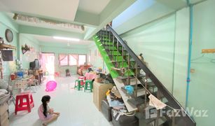 Таунхаус, 2 спальни на продажу в Bang Ao, Бангкок 