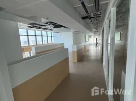 450 SqM Office for rent at Bangkok Business Center Building, Khlong Tan Nuea