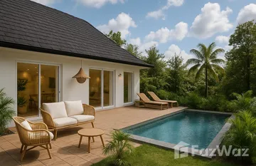 Hillel in Koh Phangan, Сураттани