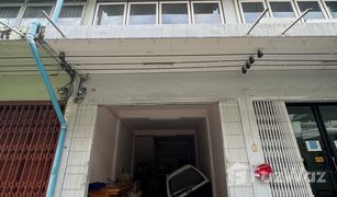 3 Schlafzimmern Reihenhaus zu verkaufen in Chong Nonsi, Bangkok 