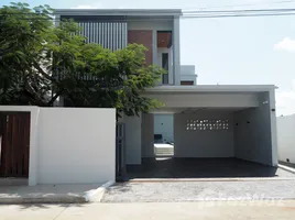 Chiang Mai View Doi에서 임대할 4 침실 빌라, Nong Khwai