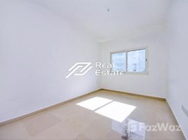 3 спален Квартира на продажу в Tower 17, Al Reef Downtown