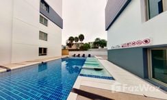 图片 2 of the 游泳池 at The Regent Kamala Condominium