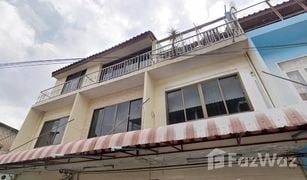 6 Bedrooms Townhouse for sale in Ban Chang Lo, Bangkok 