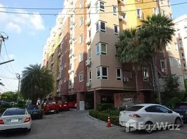 1 Schlafzimmer Wohnung zu verkaufen im Happy Condo Ratchada 18, Sam Sen Nok