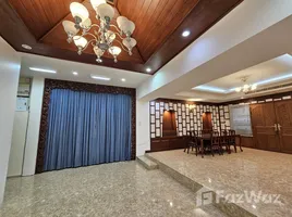 4 Bedroom House for sale in Watthana, Bangkok, Khlong Tan Nuea, Watthana