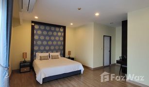 2 Bedrooms Apartment for sale in Phra Khanong Nuea, Bangkok Sarin Suites