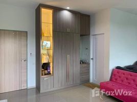 3 Bedrooms Townhouse for sale in Hin Kong, Ratchaburi Townhouse in Nice Location at Hin Kong for Sale
