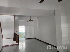2 Bedroom Townhouse for rent at Baan Wongsakron, Sam Wa Tawan Tok, Khlong Sam Wa