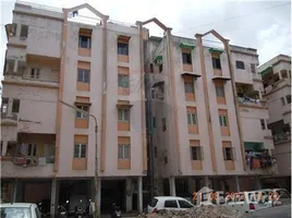 4 Schlafzimmer Appartement zu vermieten im Bhd. Udgam School, n.a. ( 913), Kachchh, Gujarat, Indien