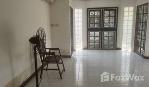 3 Bedrooms House for sale in Si Kan, Bangkok 