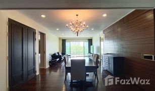 2 Bedrooms Condo for sale in Phra Khanong, Bangkok Silver Heritage