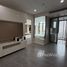 1 спален Квартира в аренду в The Room BTS Wongwian Yai, Bang Lamphu Lang, Кхлонг Сан