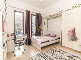 3 спален Квартира на продажу в Hayat Boulevard, Town Square