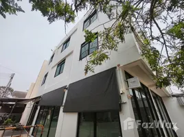 ร้านขายของ 4 ห้องนอน ให้เช่า ในทำเล สุเทพ, เชียงใหม่, สุเทพ, เมืองเชียงใหม่, เชียงใหม่