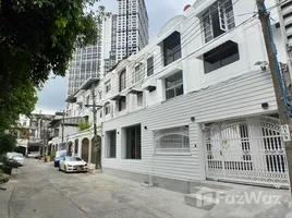 8 Bedroom House for sale in Bang Kapi, Bangkok, Bang Kapi, Huai Khwang, Bangkok