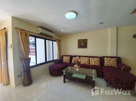 2 Bedrooms Townhouse for rent in Nong Prue, Pattaya Corrib Village