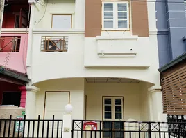 2 Bedroom Townhouse for sale at California Gran De Ville, Nong Mai Daeng, Mueang Chon Buri