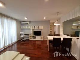 2 Bedroom Condo for rent at 49 Plus, Khlong Tan Nuea