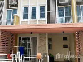 4 Schlafzimmer Reihenhaus zu verkaufen im Golden Town Srinakarin-Sukhumvit, Phraeksa, Mueang Samut Prakan, Samut Prakan