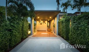 3 Schlafzimmern Villa zu verkaufen in Rawai, Phuket Nai Harn Baan Bua