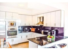 2 Habitación Apartamento en venta en RECENTLY REDUCED: Turn-key Luxury with all the Amenities, Cuenca, Cuenca, Azuay