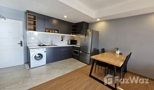 2 Bedrooms Condo for sale in Khlong Toei, Bangkok Monterey Place