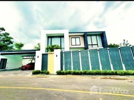 9 Morakot에서 임대할 4 침실 주택, Pa Daet, Mueang Chiang Mai