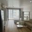 Студия Кондо в аренду в Sky Walk Residences, Phra Khanong Nuea