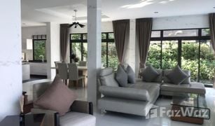 4 Schlafzimmern Reihenhaus zu verkaufen in Ban Klang, Pathum Thani Perfect Masterpiece Lakeside