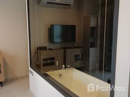 1 спален Кондо на продажу в Rhythm Sukhumvit 36-38, Khlong Tan