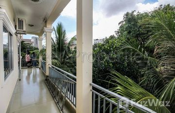 3 BR apartment for rent Tonle Bassac $1000 in Tonle Basak, プノンペン