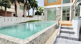 Viviendas disponibles en Brand New Pool Villa for Sale in Chalong