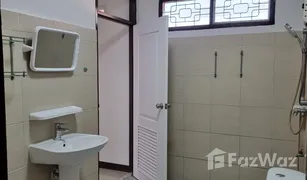 3 Bedrooms Townhouse for sale in Saphan Song, Bangkok 