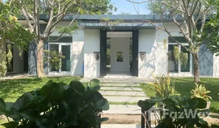 4 Bedrooms House for sale in Cha-Am, Phetchaburi 