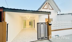 普吉 Wichit Villa Daorung 3 卧室 联排别墅 售 