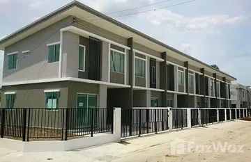 Pruksa Ville 96 Phaholyothin-Permsin in Khlong Thanon, 曼谷