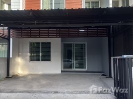 ทาวน์เฮ้าส์ 3 ห้องนอน ให้เช่า ในโครงการ เดอะ คัลเลอร์ส พรีเมี่ยม บางนา กม.8, บางแก้ว, บางพลี