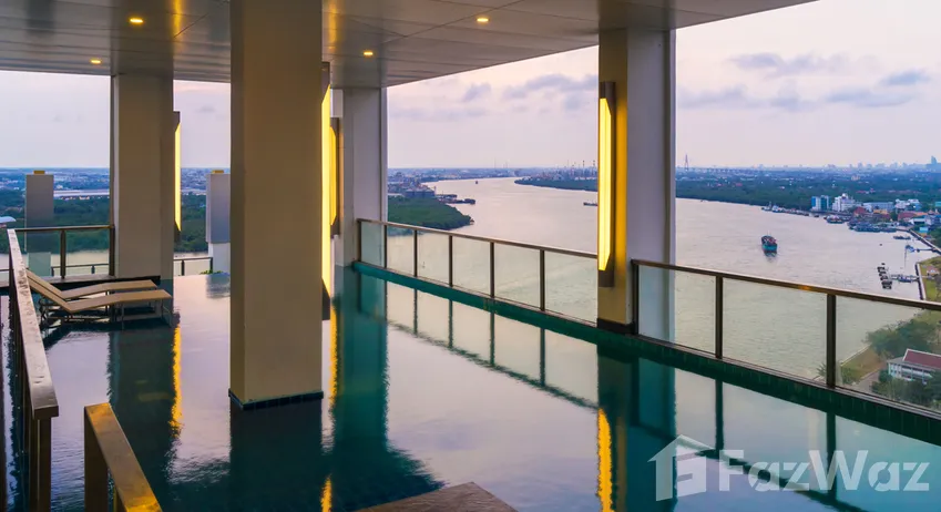 Фото 1 of the สระว่ายน้ำ at KnightsBridge Sky River Ocean
