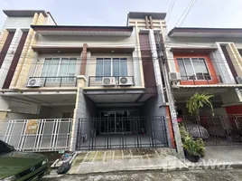 ทาวน์เฮ้าส์ 3 ห้องนอน ให้เช่า ในโครงการ อาร์เค ออฟฟิศ พาร์ค รามอินทรา - รามคำแหง, มีนบุรี, มีนบุรี