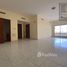 2 спален Квартира на продажу в Golf Apartments, Al Hamra Village