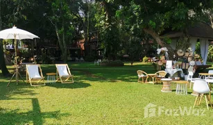 9 Bedrooms Hotel for sale in San Phisuea, Chiang Mai 