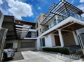 9 Bedroom House for sale in Bangkok, Bang Chak, Phra Khanong, Bangkok