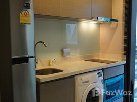 1 спален Кондо на продажу в Rhythm Sukhumvit 36-38, Khlong Tan