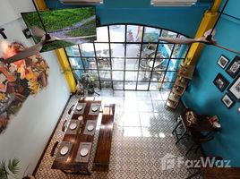 4 спален Магазин for sale in FazWaz.ru, Khlong Tan Nuea, Щаттхана, Бангкок, Таиланд