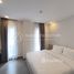 1 спален Квартира в аренду в Modern Furnished 1-Bedroom Serviced Apartment for Rent | Toul Tum Pung, Tuol Svay Prey Ti Muoy