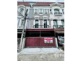 4 Bedroom Townhouse for sale at Baan Klang Muang Monte-Carlo, Lat Yao, Chatuchak