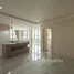 2 спален Кондо на продажу в The Emporio Place, Khlong Tan, Кхлонг Тоеи