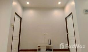 2 Bedrooms Townhouse for sale in Nong Prue, Pattaya Chokchai Village 7