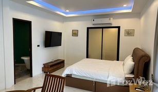 Вилла, 6 спальни на продажу в Чернг Талай, Пхукет 